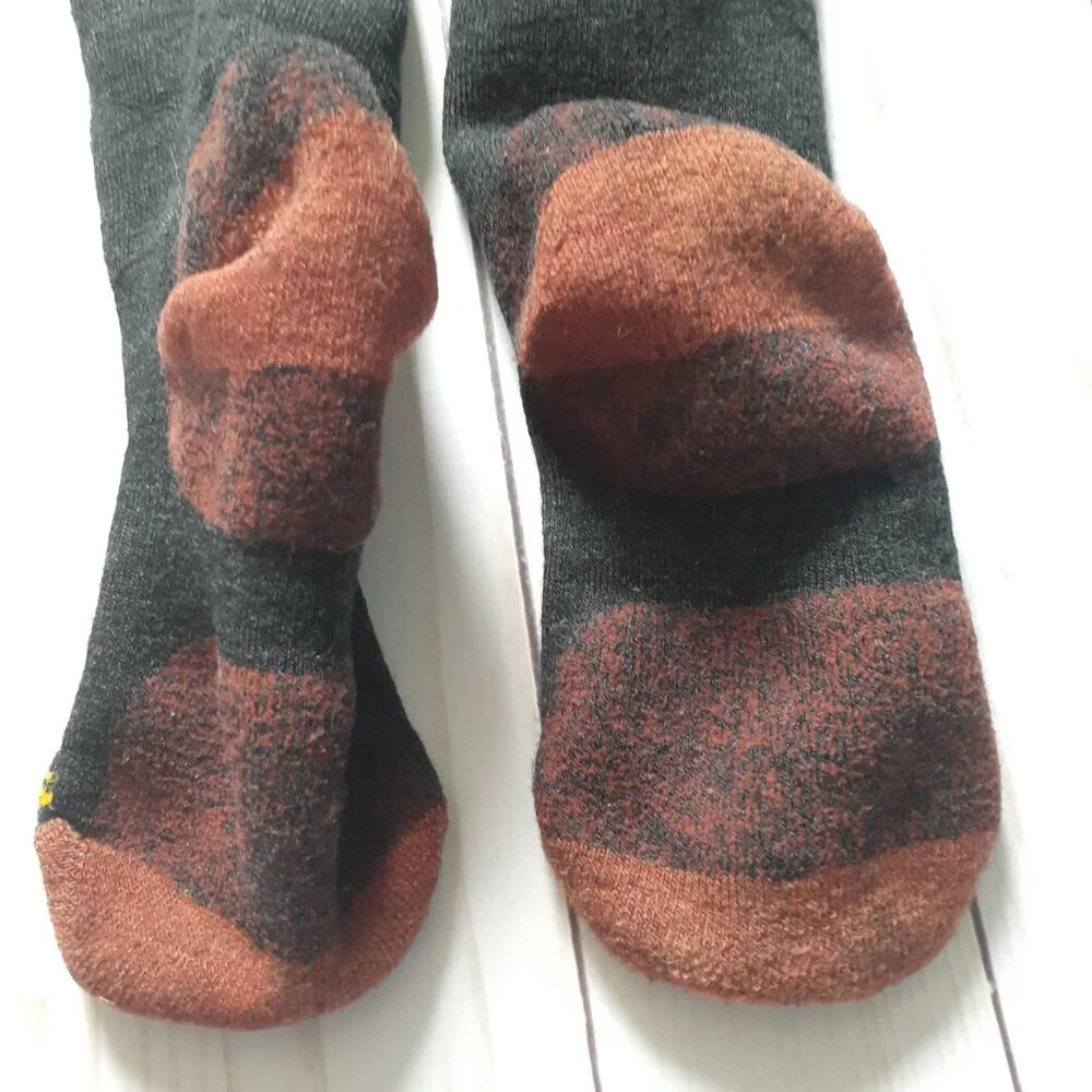 Smartwool Kid's Beanie & Wintersport Over The Calf Socks Black & Charcoal Size M